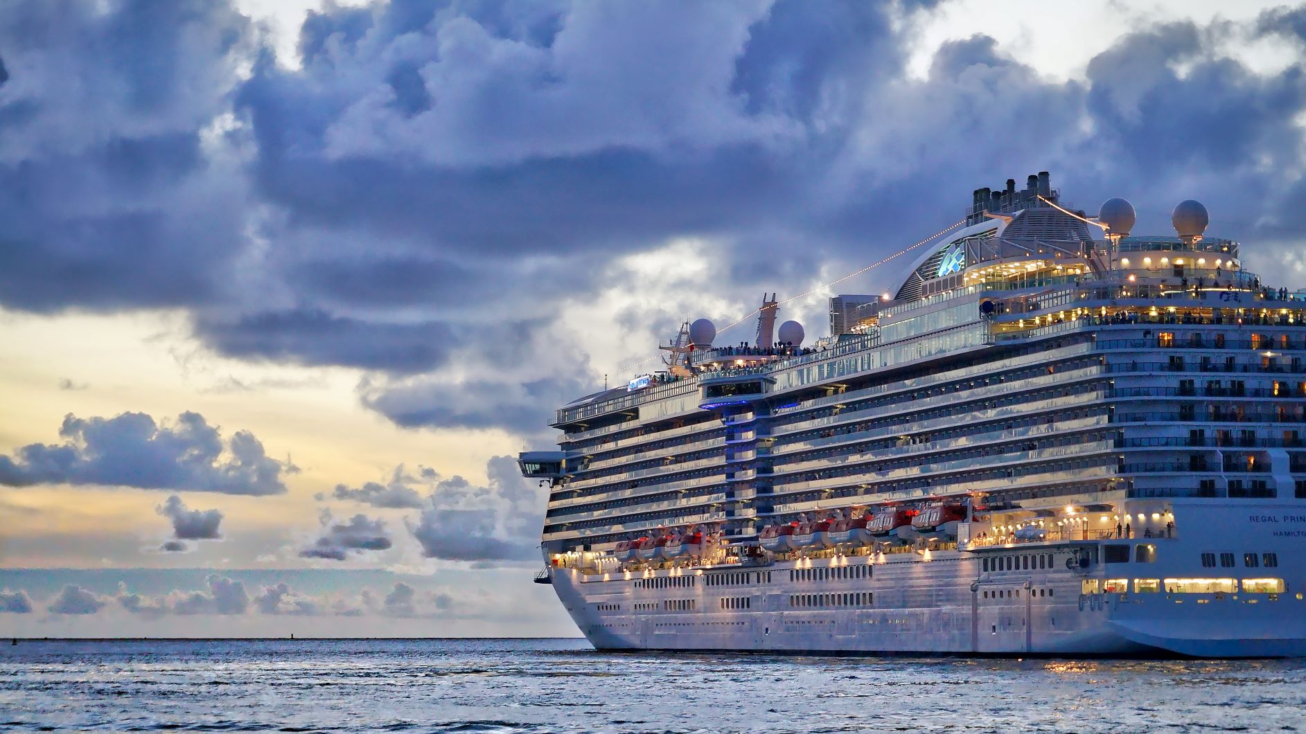 cruise industry and famous cruise in the world